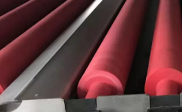 ガラス洗濯機の洗浄 & 乾燥セクション