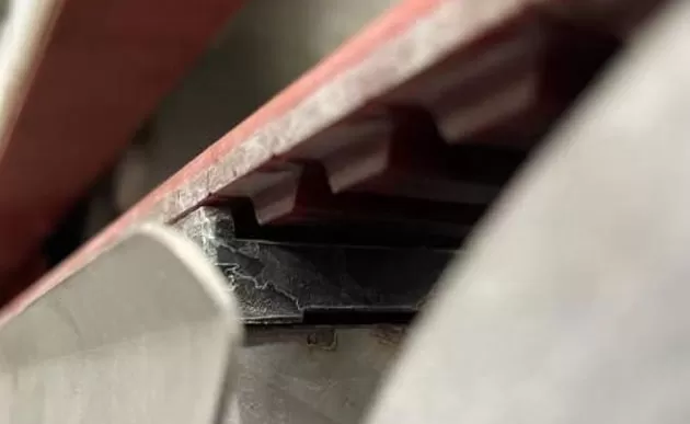 ストレートラインダブルエッジマシンの特許を取得した伝送構造